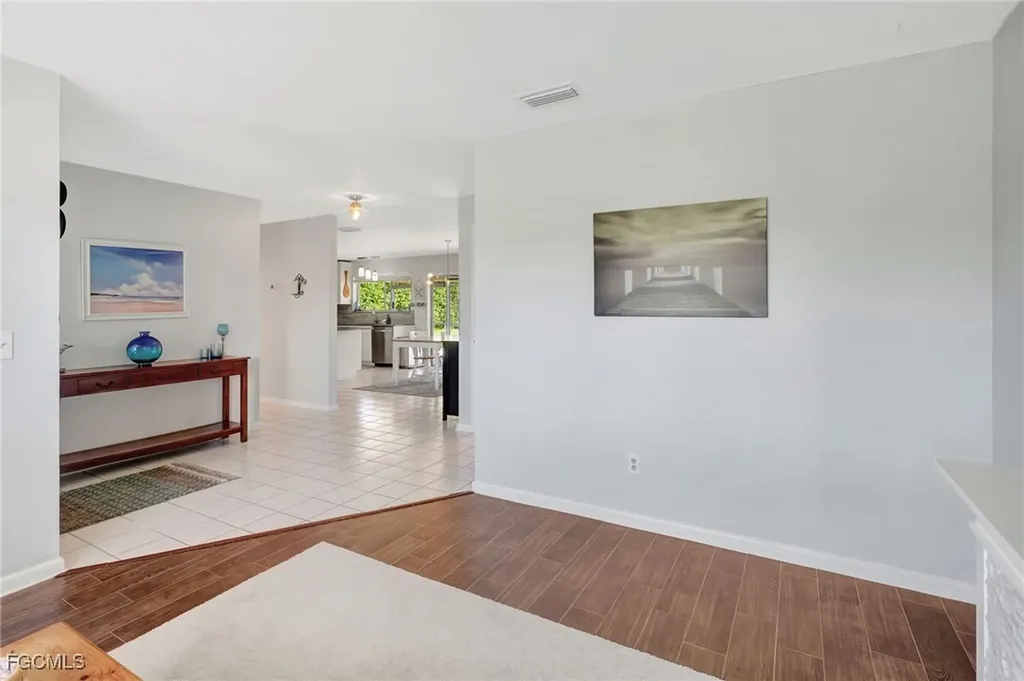 1012 SW 51st Terrace Cape Coral FL 33914