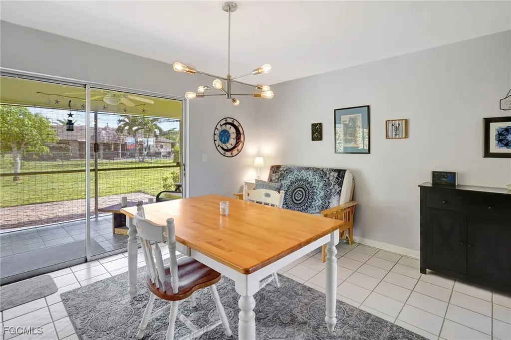 1012 SW 51st Terrace Cape Coral FL 33914