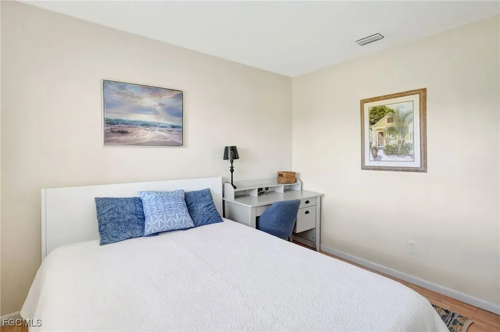 1012 SW 51st Terrace Cape Coral FL 33914