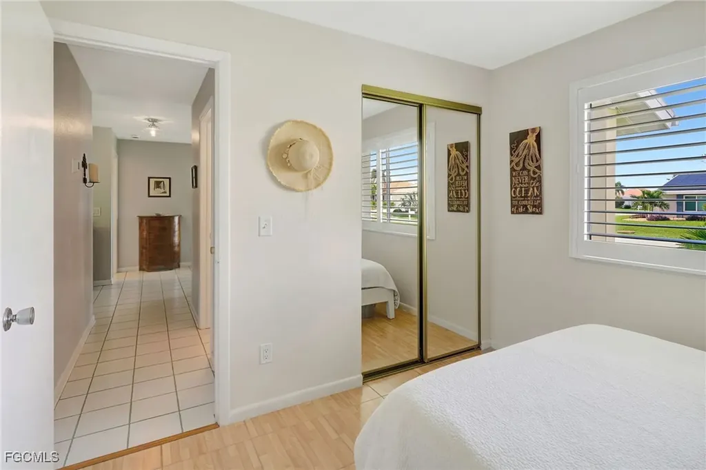 1012 SW 51st Terrace Cape Coral FL 33914