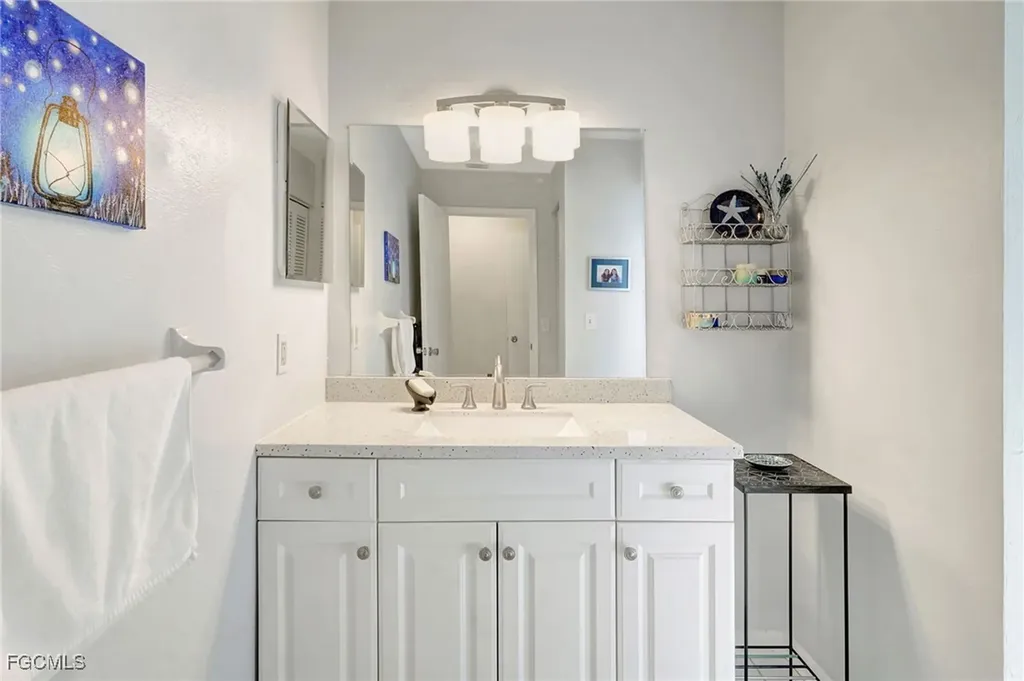 1012 SW 51st Terrace Cape Coral FL 33914