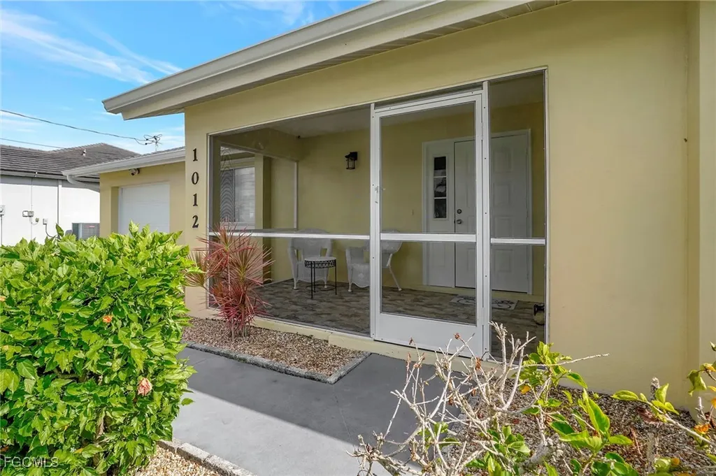 1012 SW 51st Terrace Cape Coral FL 33914