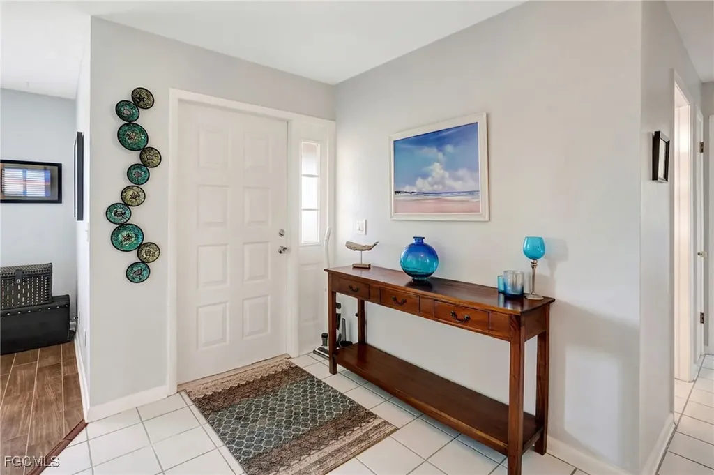 1012 SW 51st Terrace Cape Coral FL 33914