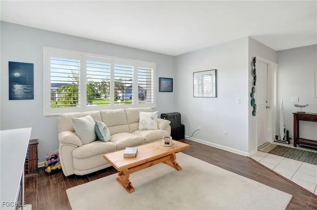 1012 SW 51st Terrace Cape Coral FL 33914