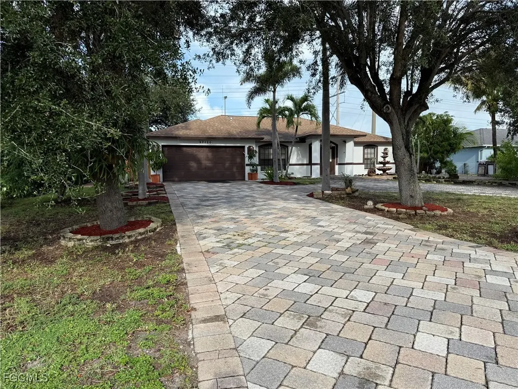 27120 Pinecrest Lane Bonita Springs FL 34135