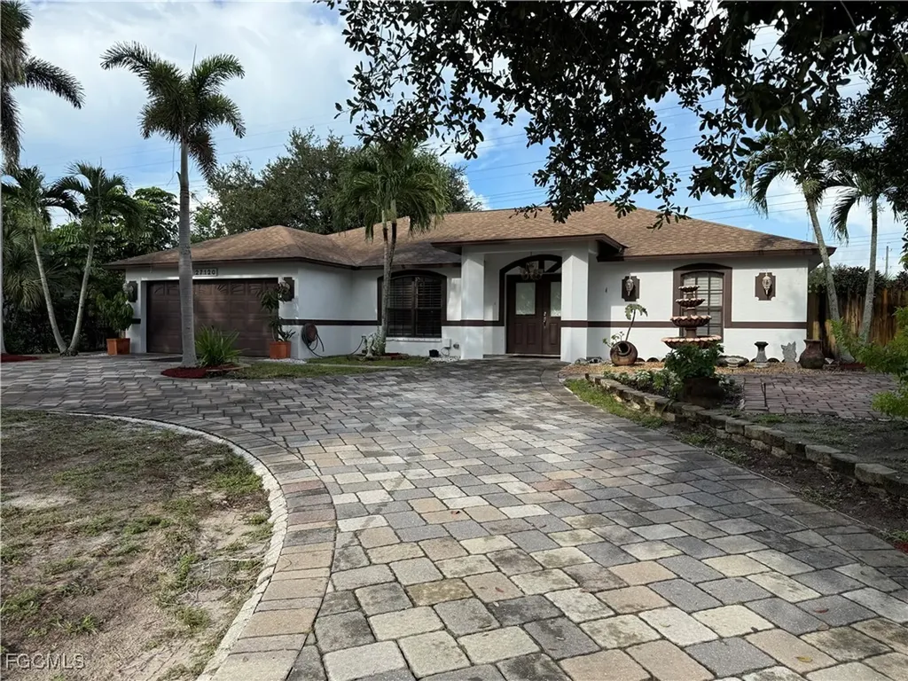 27120 Pinecrest Lane Bonita Springs FL 34135