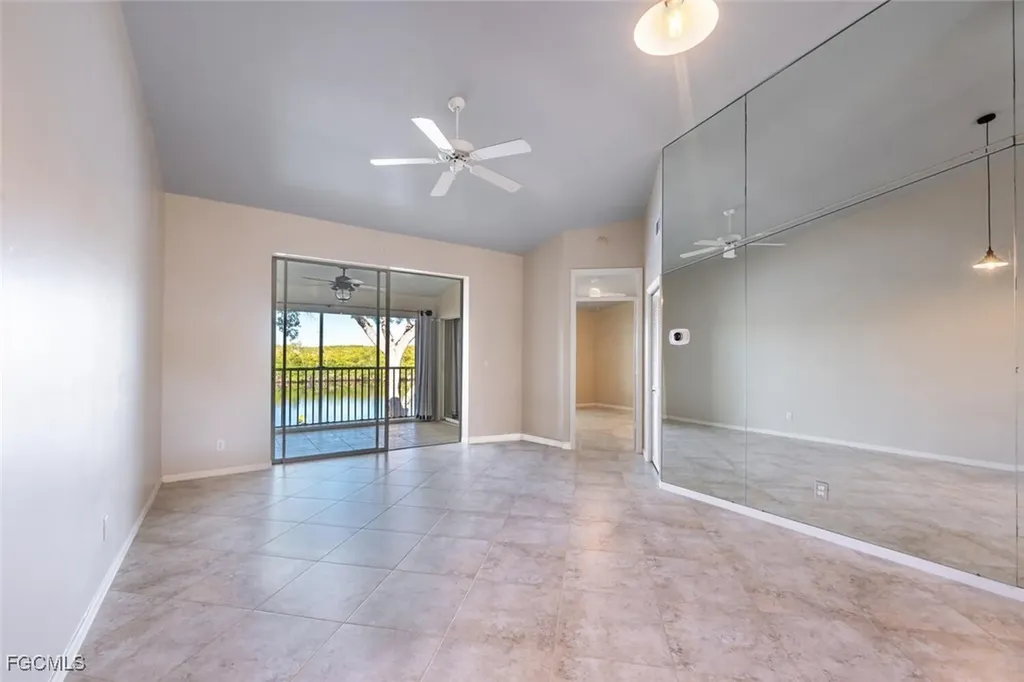242 Newport Drive Naples FL 34114