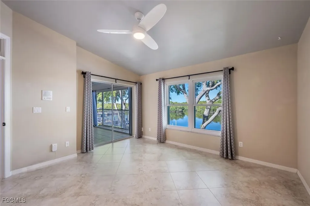 242 Newport Drive Naples FL 34114