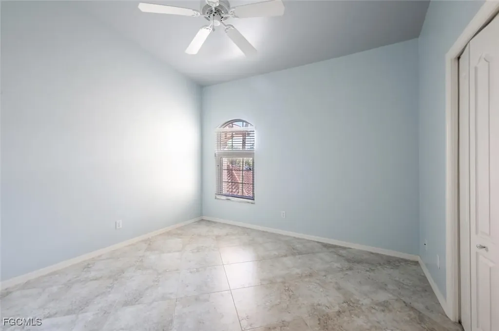 242 Newport Drive Naples FL 34114