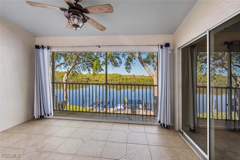 242 Newport Drive Naples FL 34114
