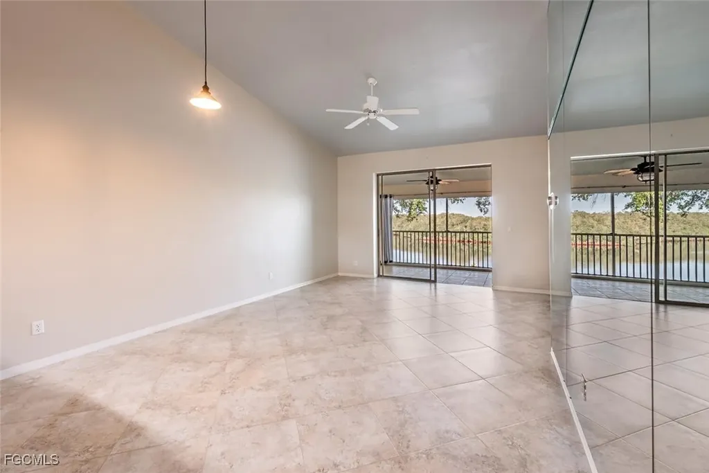 242 Newport Drive Naples FL 34114