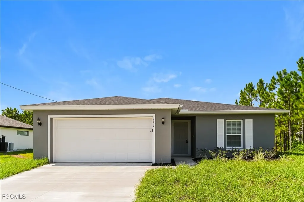 3507 26th Street SW Lehigh Acres FL 33976