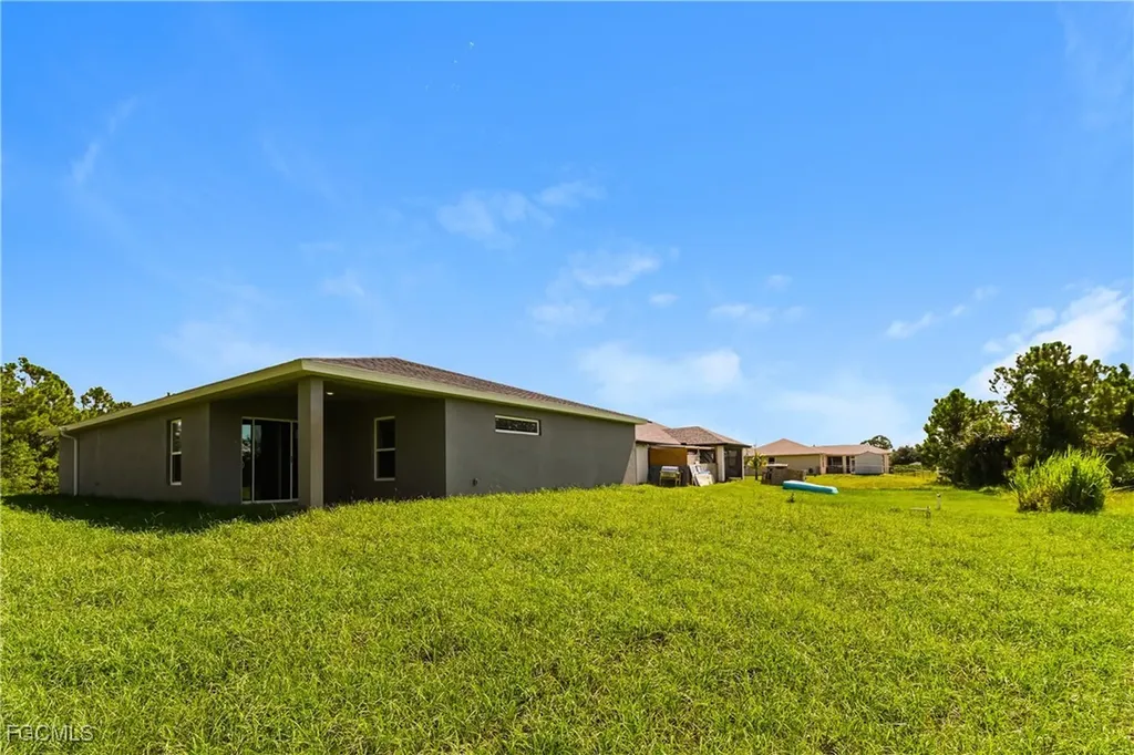 3507 26th Street SW Lehigh Acres FL 33976