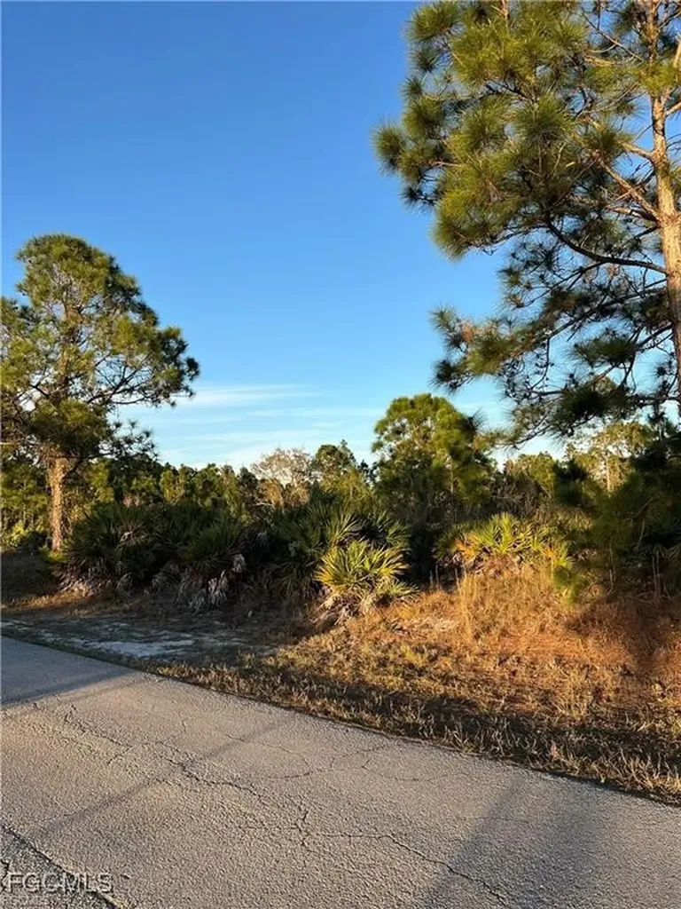 1406 Oak Avenue Lehigh Acres FL 33972