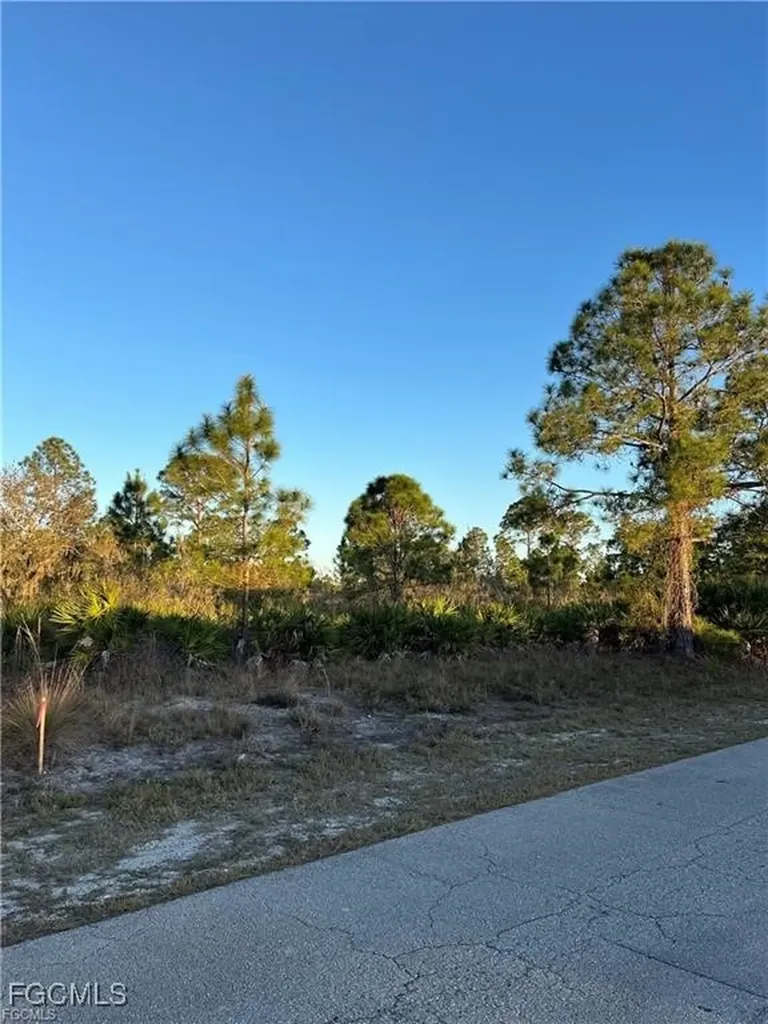 1406 Oak Avenue Lehigh Acres FL 33972