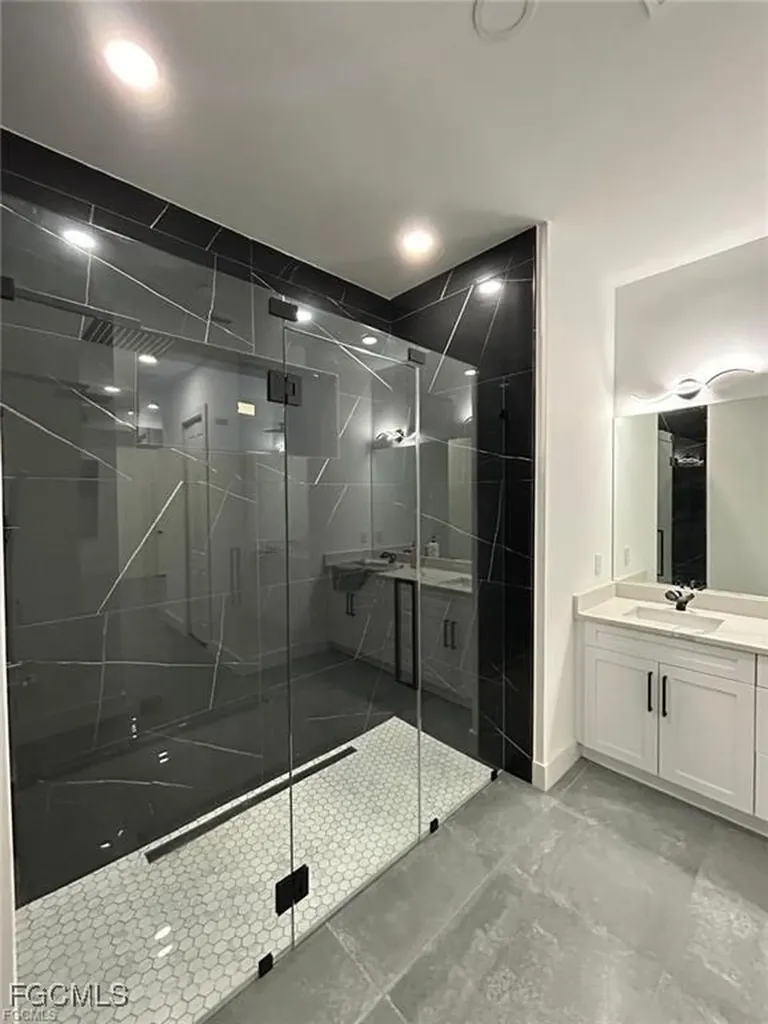 3631 NE 11th Place Cape Coral FL 33909