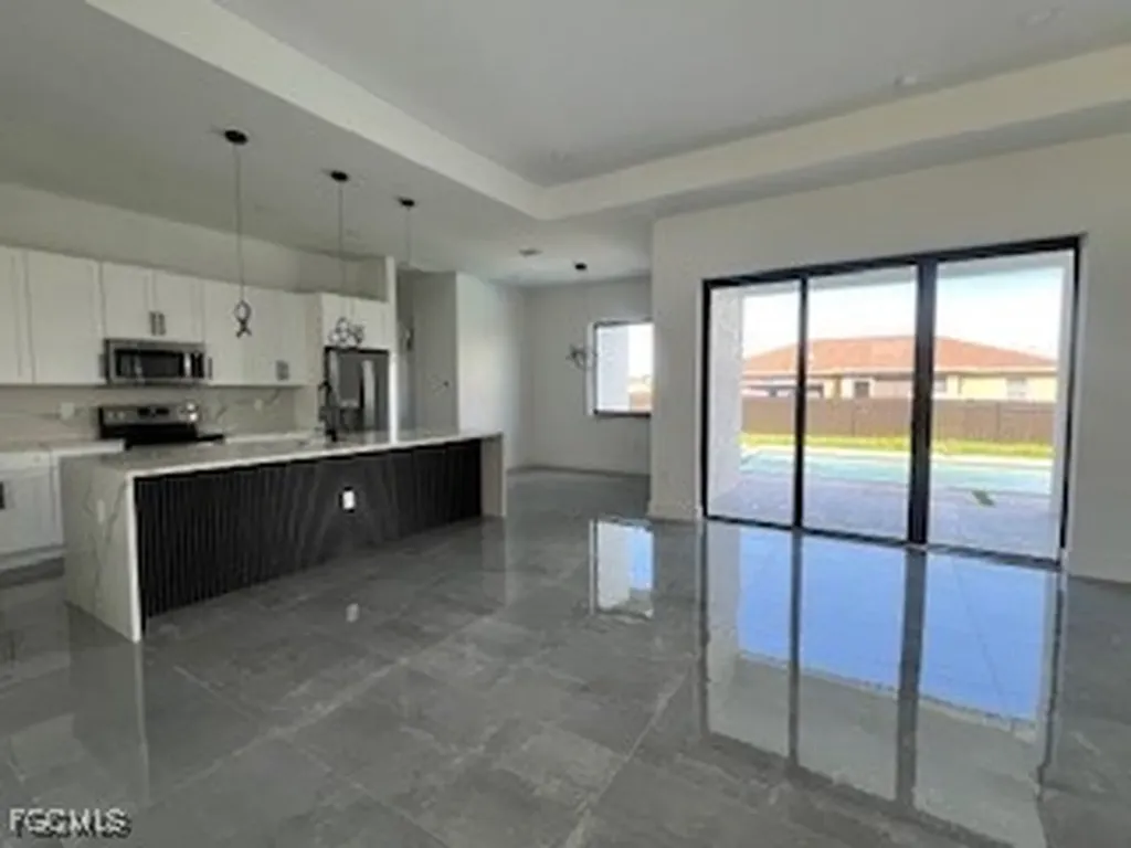 3631 NE 11th Place Cape Coral FL 33909