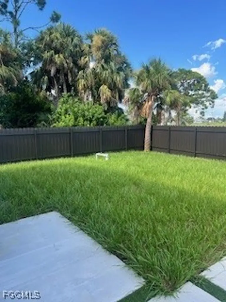 3631 NE 11th Place Cape Coral FL 33909