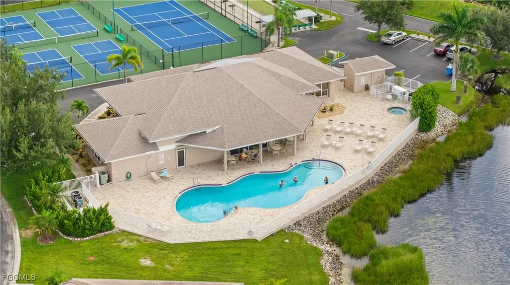 10720 Aqua Surf Court Estero FL 33928