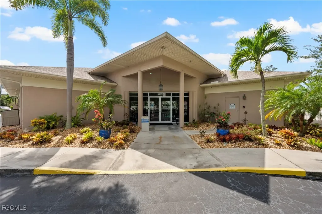 10720 Aqua Surf Court Estero FL 33928