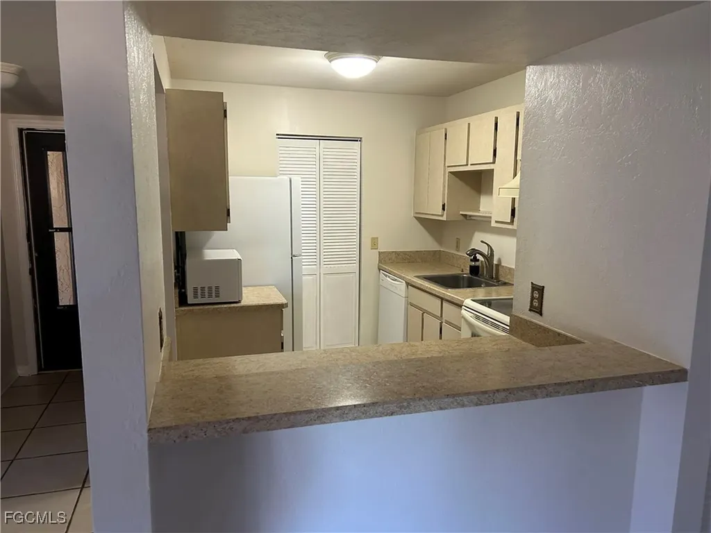6494 Royal Woods Drive Fort Myers FL 33908