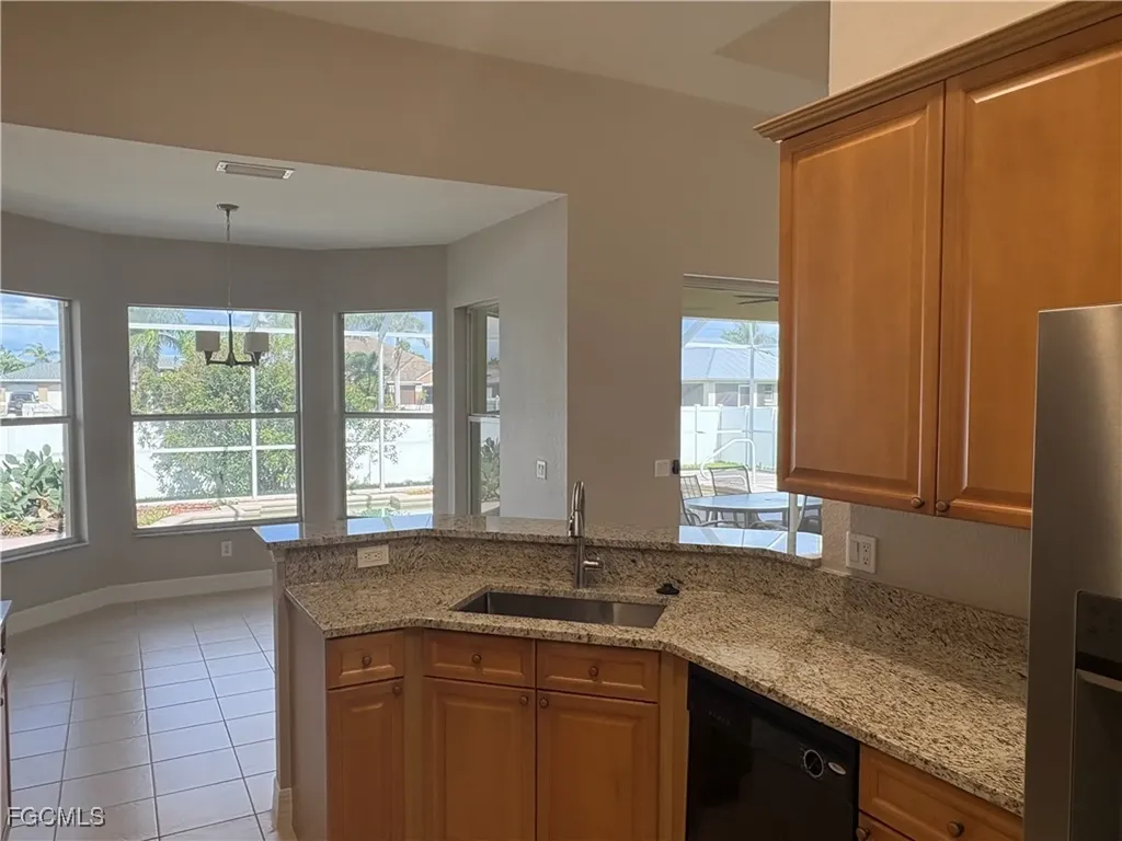 3917 SW 20th Place Cape Coral FL 33914