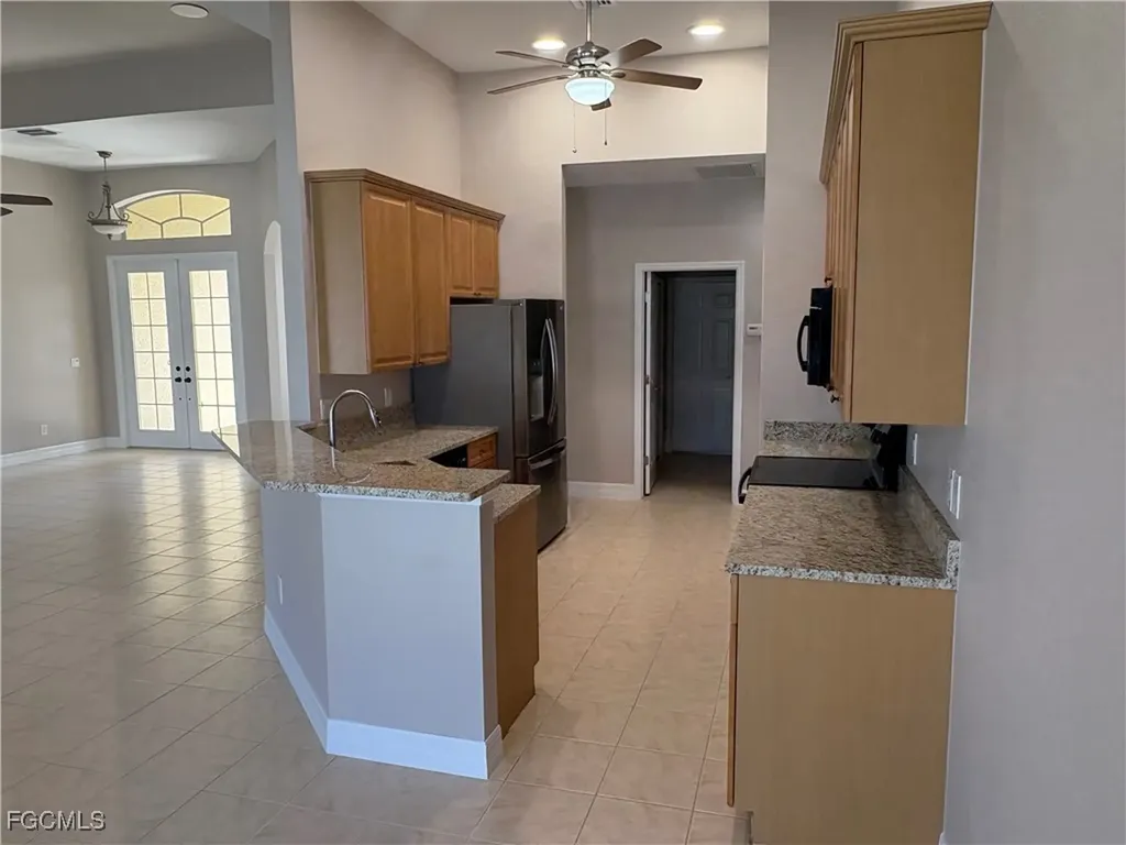 3917 SW 20th Place Cape Coral FL 33914