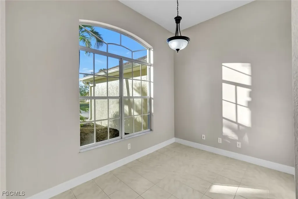 3917 SW 20th Place Cape Coral FL 33914