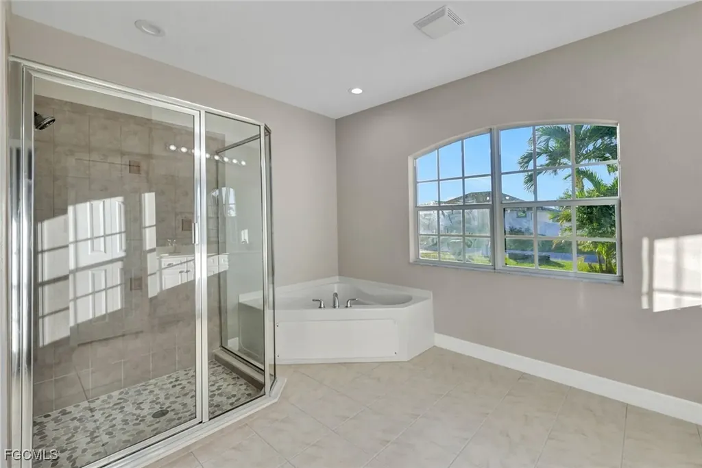 3917 SW 20th Place Cape Coral FL 33914