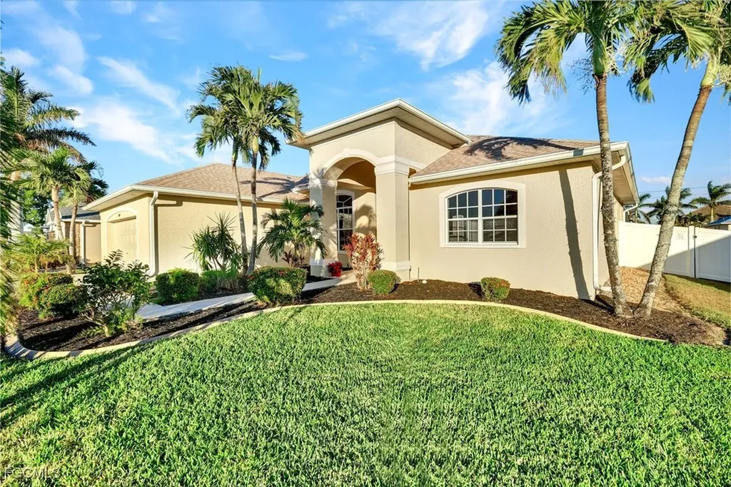 3917 SW 20th Place Cape Coral FL 33914