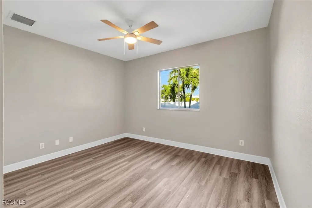 3917 SW 20th Place Cape Coral FL 33914