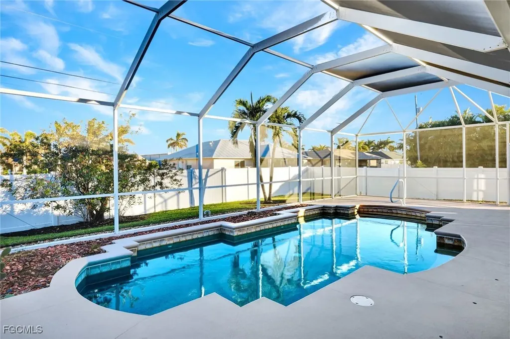 3917 SW 20th Place Cape Coral FL 33914