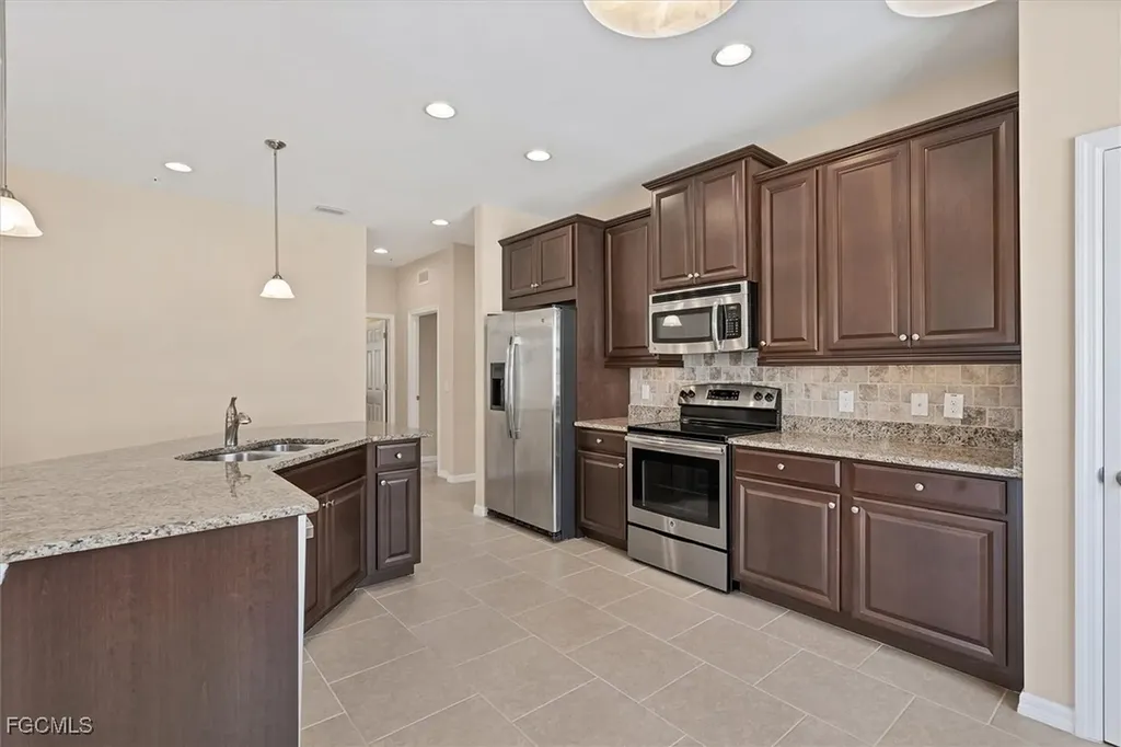 18206 Creekside Preserve Loop Fort Myers FL 33908