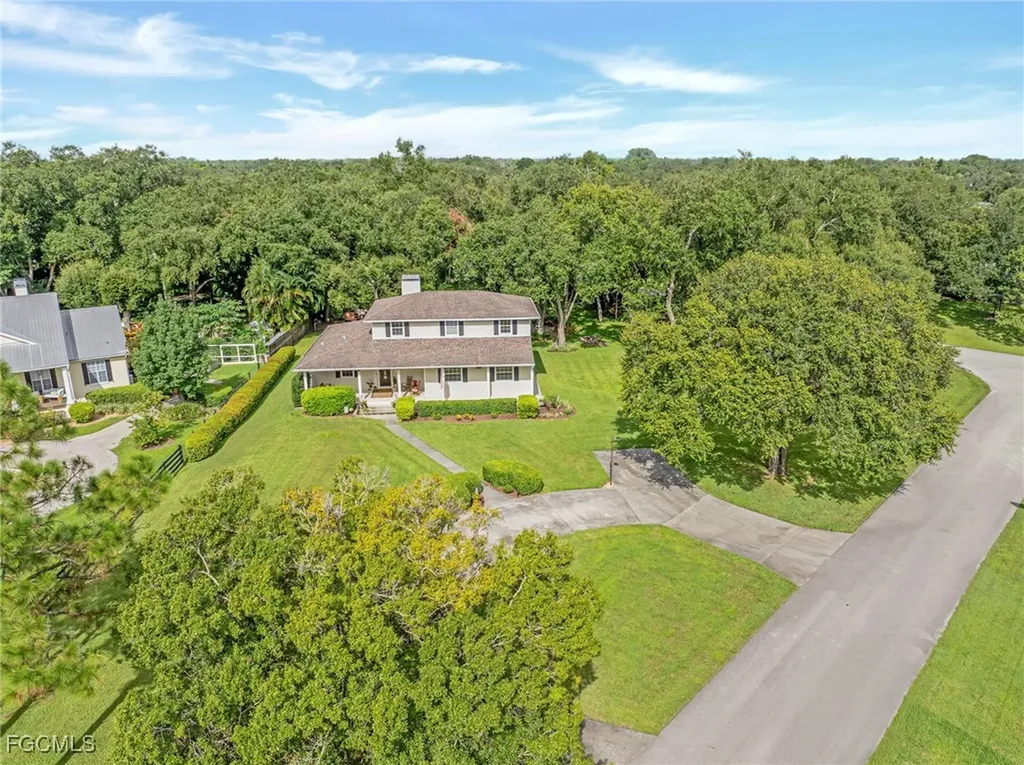 4691 Long Lake Drive Fort Myers FL 33905