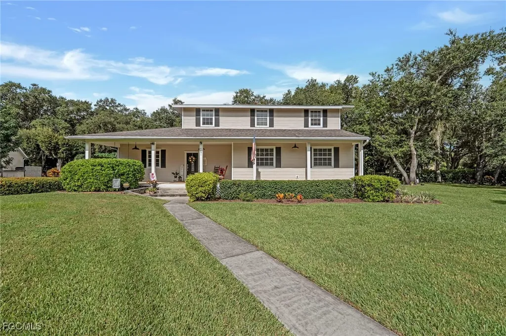 4691 Long Lake Drive Fort Myers FL 33905