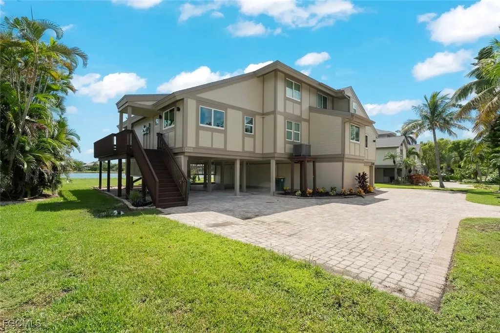 1611 Sand Castle Road Sanibel FL 33957