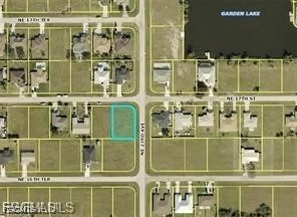2212 NE 17th Street Cape Coral FL 33909