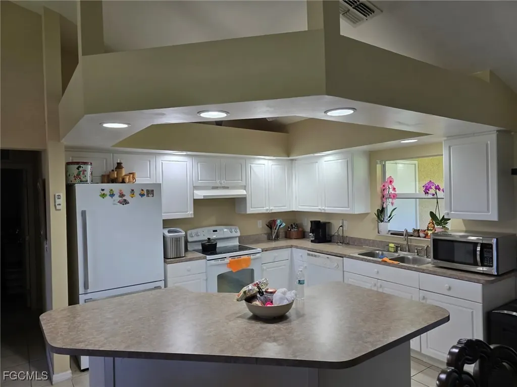 519 NW 26th Street Cape Coral FL 33993