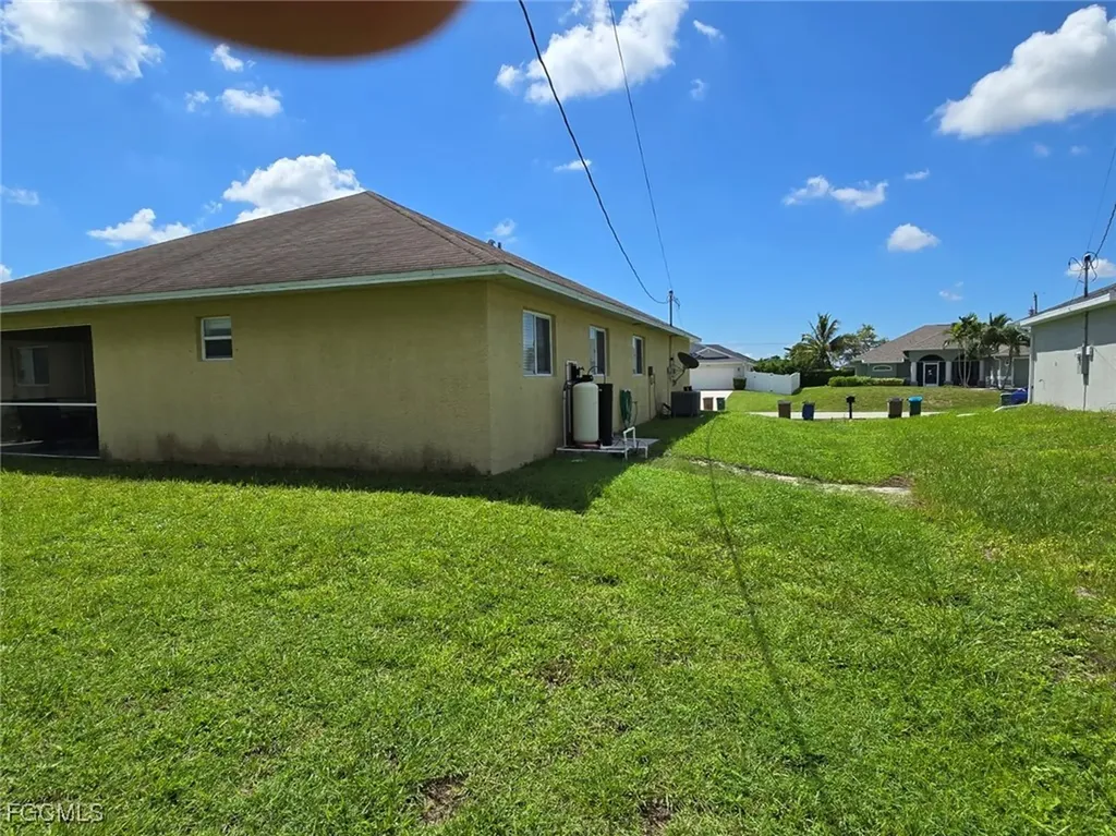 519 NW 26th Street Cape Coral FL 33993