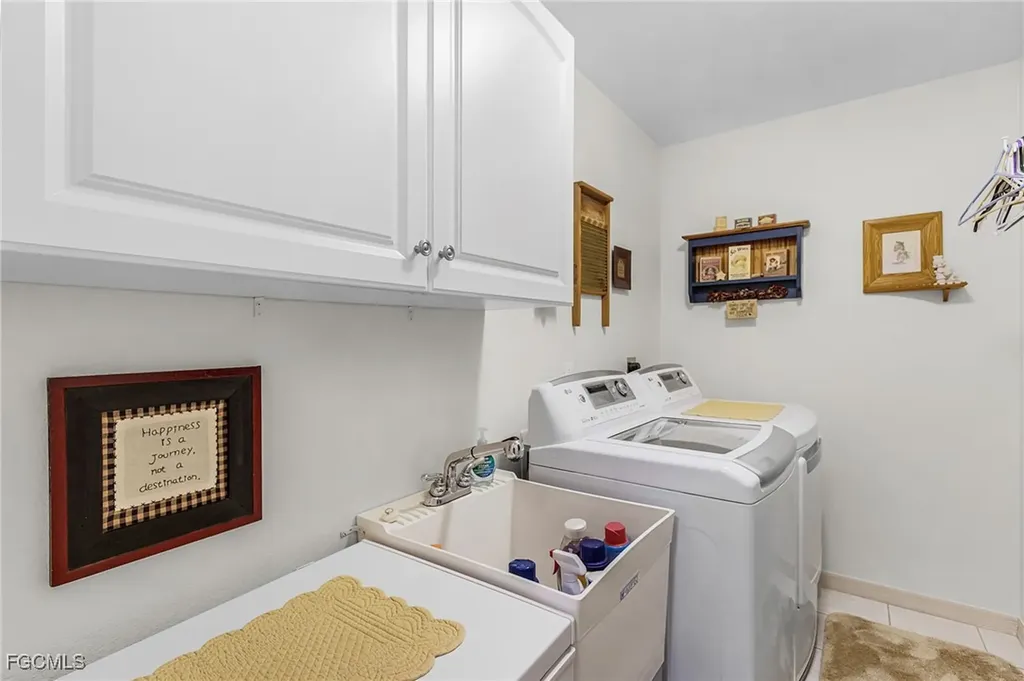 1708 SE 6th Street Cape Coral FL 33990