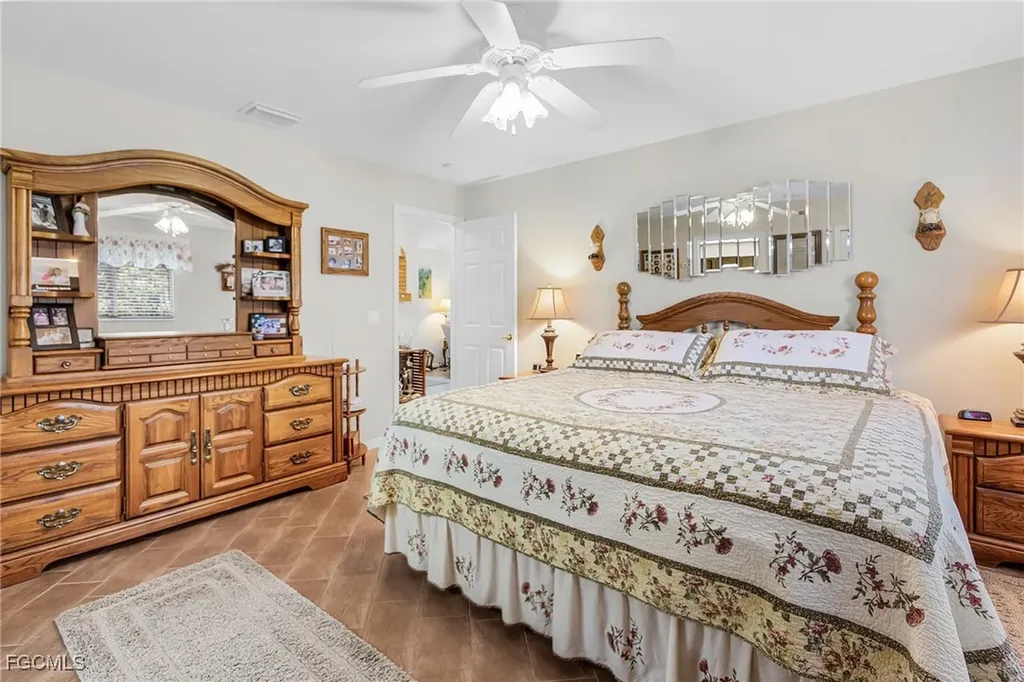 1708 SE 6th Street Cape Coral FL 33990