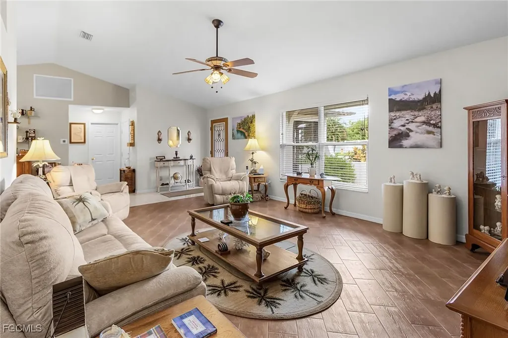 1708 SE 6th Street Cape Coral FL 33990