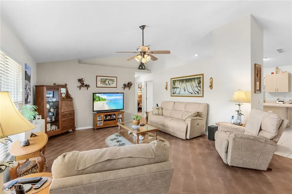 1708 SE 6th Street Cape Coral FL 33990