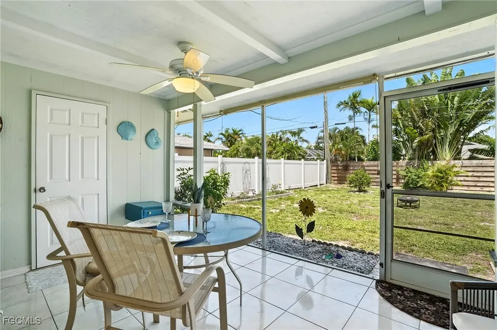 629 105th Avenue N Naples FL 34108