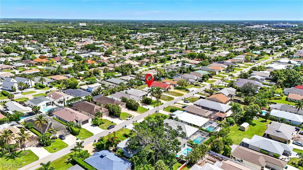 629 105th Avenue N Naples FL 34108