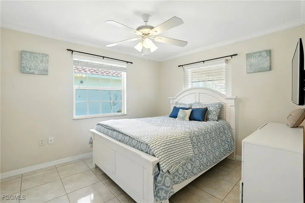 629 105th Avenue N Naples FL 34108