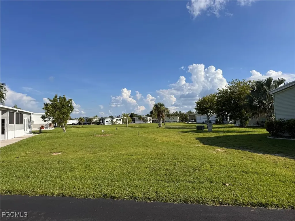 161 Sun Circle Fort Myers FL 33905