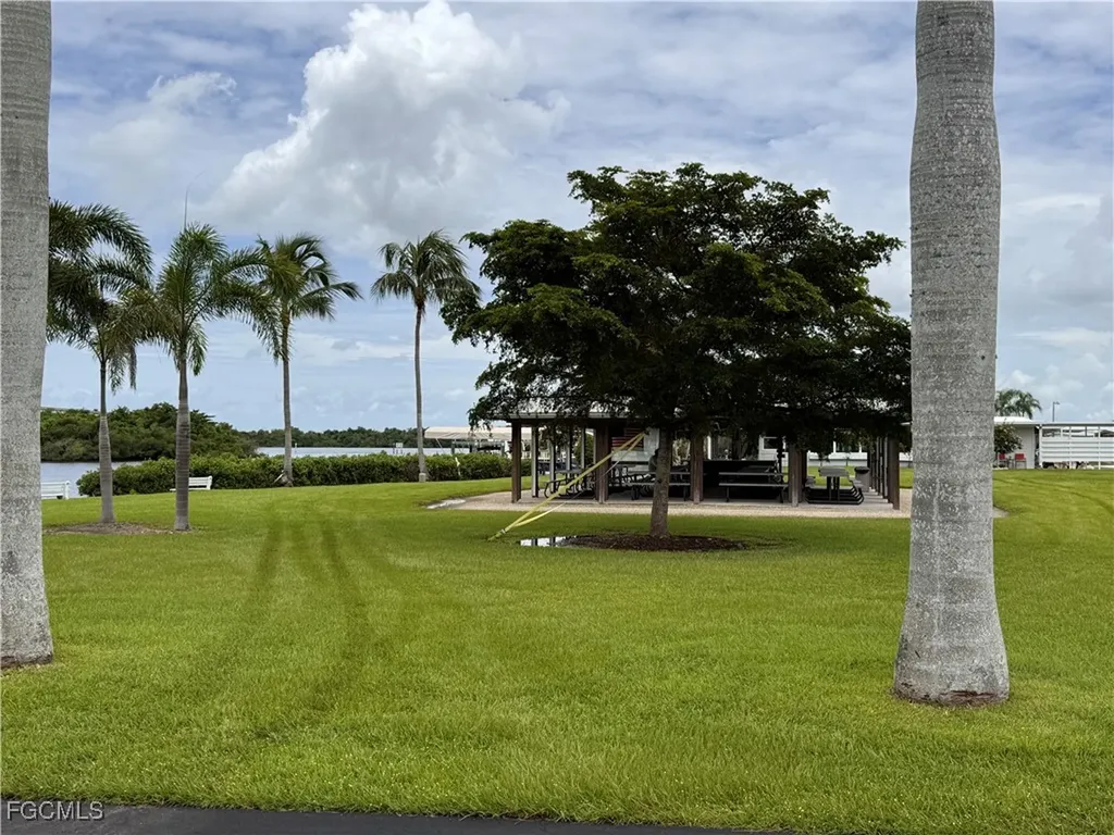 161 Sun Circle Fort Myers FL 33905