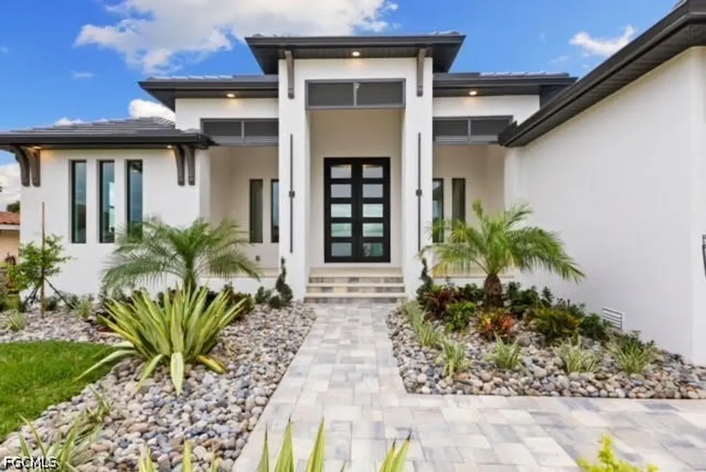 1524 SW 57th Street Cape Coral FL 33914
