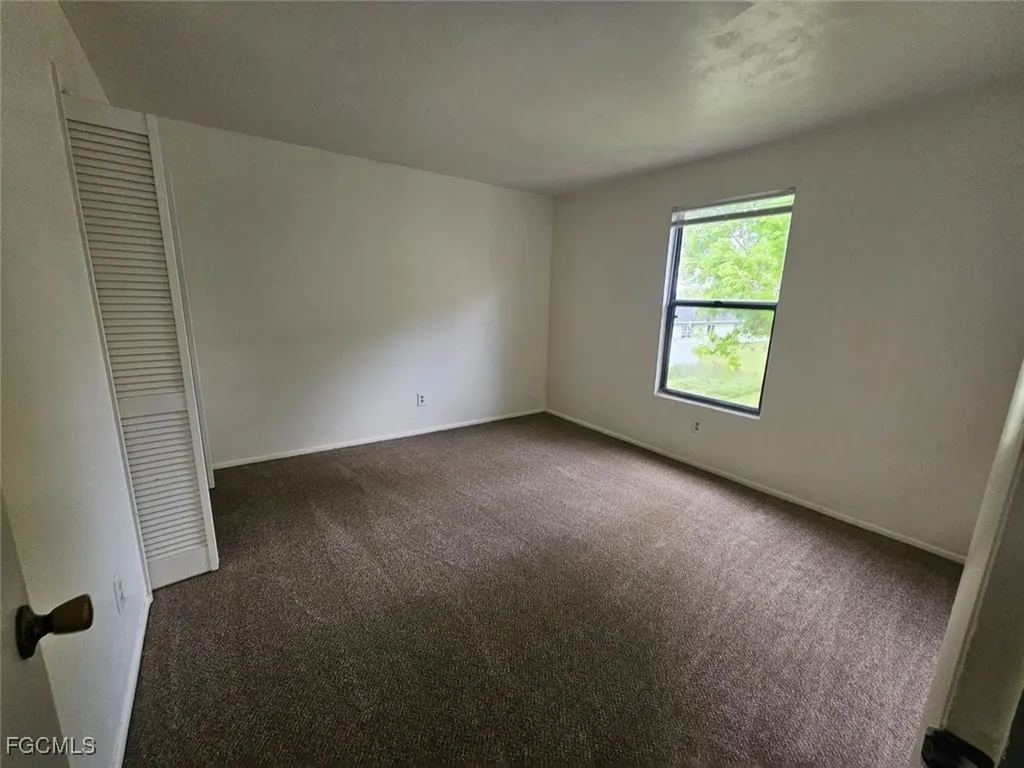 626 SE 13th Court Cape Coral FL 33990